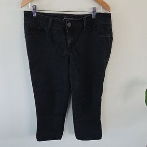 Source Of Wisdom Black Capri Jeans